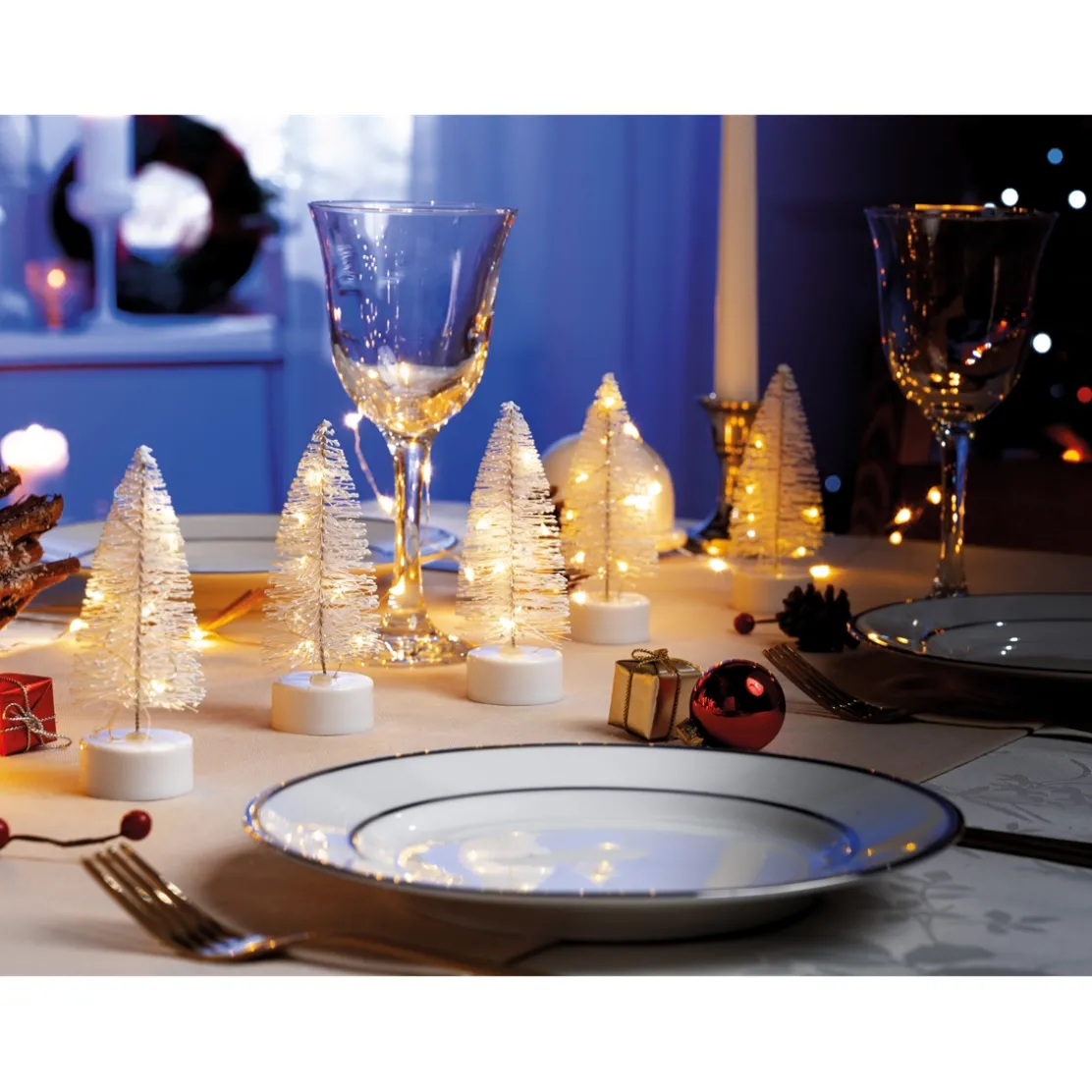 5 sapins LED blancs