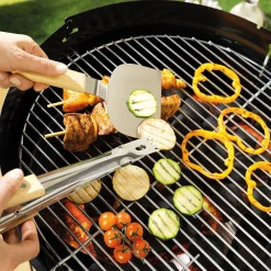 Spatule ou pince à barbecue
